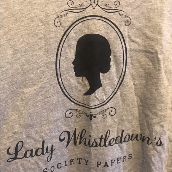 Women’s plus size 2XL “Lady Whistledown’s Society Papers” gray t-shirt - Picture 2 of 3